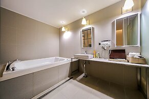 Hotel Myeongjak