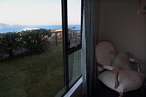 Pacific View Bed and Breakfast