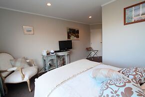 Pacific View Bed and Breakfast