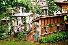 Hotel Des Artists Rose of Pai