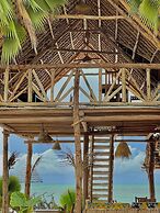 Jambiani White Sands Beach Bungalows