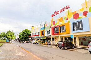 Blitz Hotel Batam Near Sultan Mahmud Ri'ayat Shah Mosque