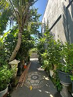 Sari Buana Bed & Breakfast