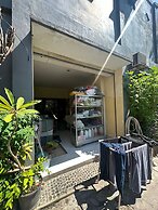 Sari Buana Bed & Breakfast