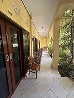 Sari Buana Bed & Breakfast