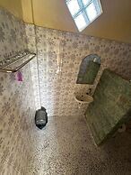 Sari Buana Bed & Breakfast