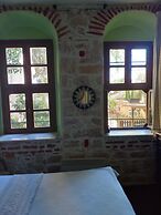 Cunda Zehra Teyzenin Evi