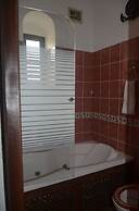 Cunda Zehra Teyzenin Evi