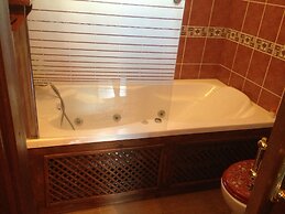 Cunda Zehra Teyzenin Evi