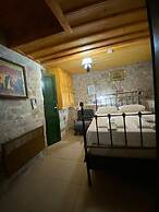 Cunda Zehra Teyzenin Evi