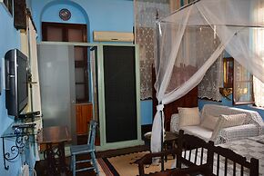 Cunda Zehra Teyzenin Evi