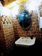 Cunda Zehra Teyzenin Evi