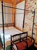 Cunda Zehra Teyzenin Evi