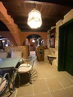 Cunda Zehra Teyzenin Evi