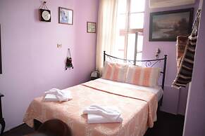 Cunda Zehra Teyzenin Evi