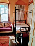 Cunda Zehra Teyzenin Evi