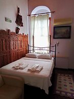 Cunda Zehra Teyzenin Evi