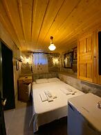 Cunda Zehra Teyzenin Evi