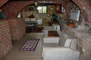 Cunda Zehra Teyzenin Evi