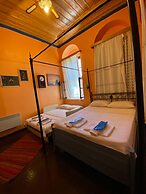 Cunda Zehra Teyzenin Evi