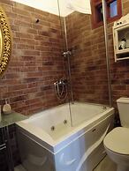 Cunda Zehra Teyzenin Evi