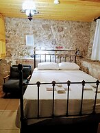 Cunda Zehra Teyzenin Evi