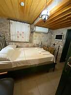 Cunda Zehra Teyzenin Evi