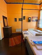 Cunda Zehra Teyzenin Evi