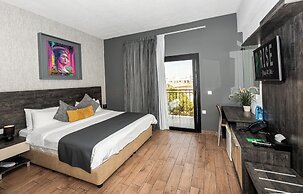 Rise Urban Art Hotel