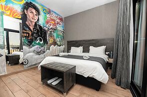 Rise Urban Art Hotel