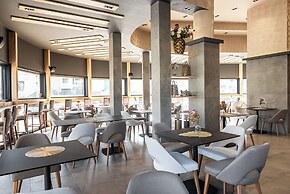 Rise Urban Art Hotel