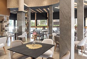 Rise Urban Art Hotel