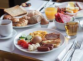 Rise Urban Art Hotel