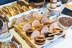 Rise Urban Art Hotel