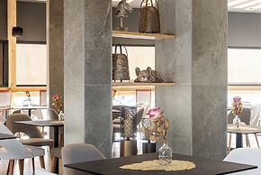 Rise Urban Art Hotel