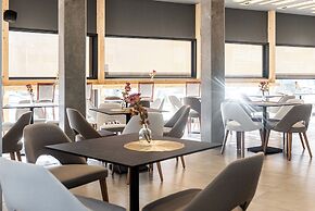 Rise Urban Art Hotel