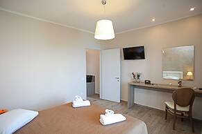 Apollo Apartments & Studios