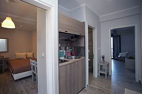 Apollo Apartments & Studios