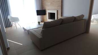 Niovi Boutique Apartments