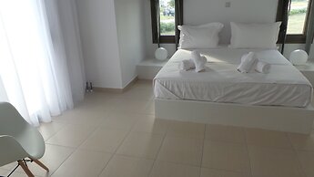 Niovi Boutique Apartments