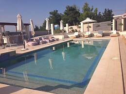 Niovi Boutique Apartments