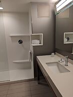 Courtyard by Marriott Holland Downtown