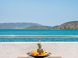 Elounda Alikes Suites & Studios