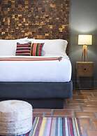 Santiago Resort - Palm Springs Premier Gay Men’s Resort