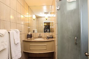 Santiago Resort - Palm Springs Premier Gay Men’s Resort