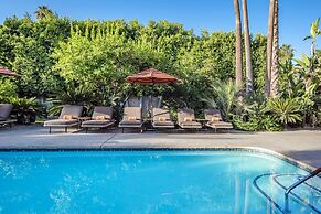 Santiago Resort - Palm Springs Premier Gay Men’s Resort