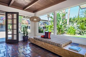 Santiago Resort - Palm Springs Premier Gay Men’s Resort