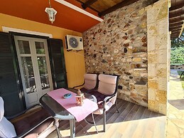 Edem Studios & Apartments