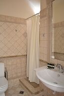 Edem Studios & Apartments