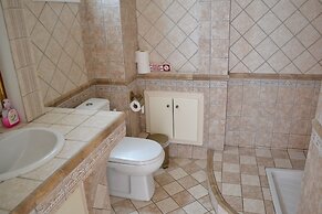 Edem Studios & Apartments